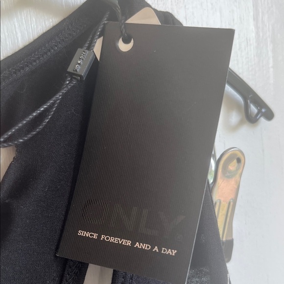 Only Black Dress Size Large - Picture 4 of 5